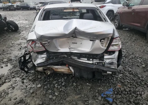 2006 BMW 325 I Automatic from USA, damaged, VIN WBAVB17596NK32659